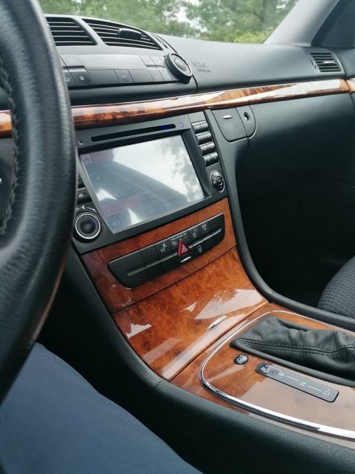 Mercedes-Benz E-klasa 220 CDI Elegance, fotografija 18