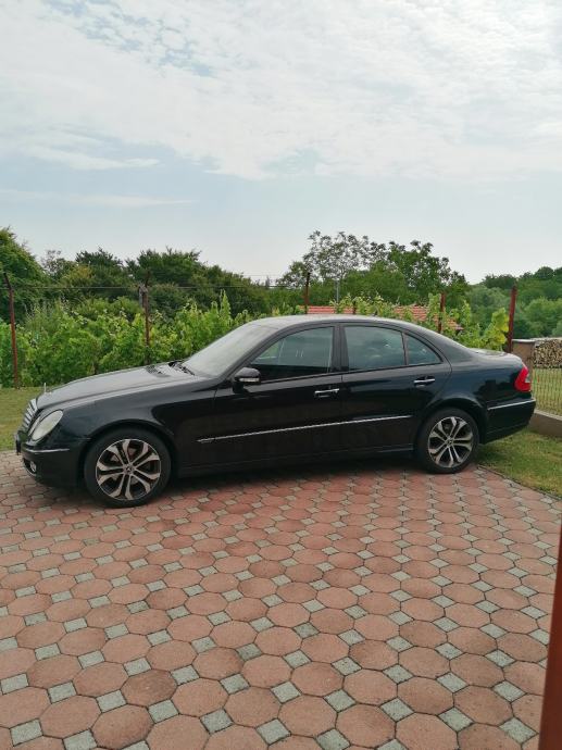 Mercedes-Benz E-klasa 220 CDI Elegance, fotografija 5