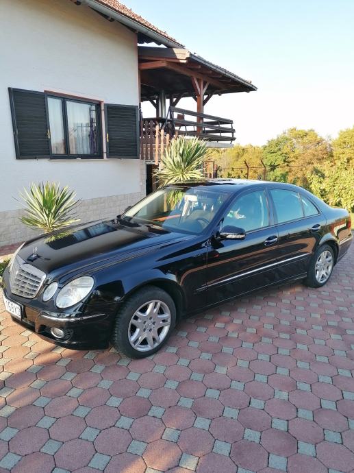 Mercedes-Benz E-klasa 220 CDI Elegance, fotografija 11
