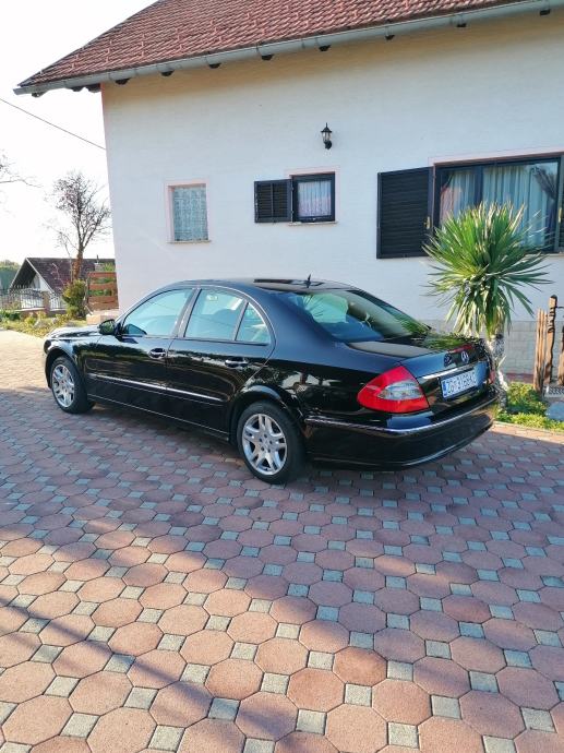 Mercedes-Benz E-klasa 220 CDI Elegance, fotografija 10