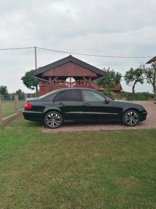Mercedes-Benz E-klasa 220 CDI Elegance, fotografija 6