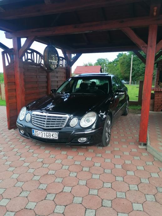 Mercedes-Benz E-klasa 220 CDI Elegance, fotografija 4