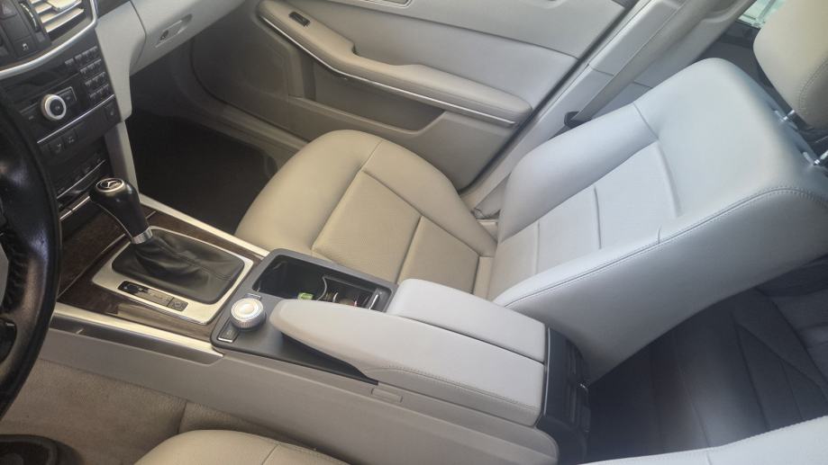 Mercedes-Benz E-klasa 220 CDI automatik, fotografija 15
