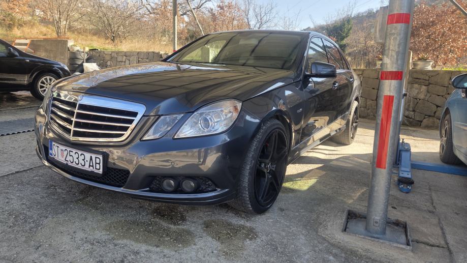 Mercedes-Benz E-klasa 220 CDI automatik, fotografija 12