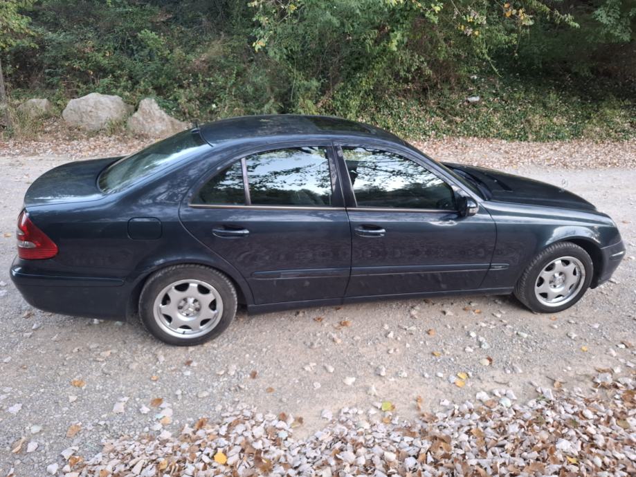 Mercedes-Benz E-klasa 220 CDI Automatik može zamjena za vw golf 5 ,6, fotografija 5
