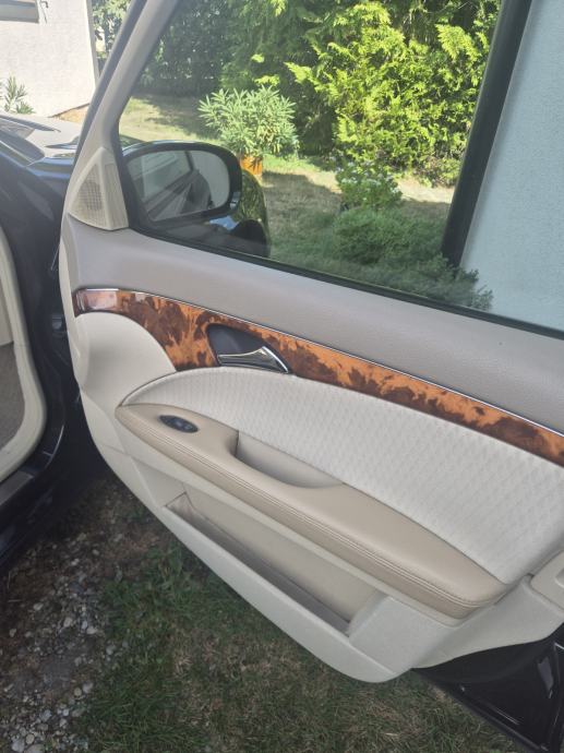 Mercedes-Benz E-klasa 220 CDI, fotografija 11