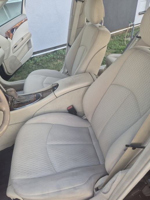 Mercedes-Benz E-klasa 220 CDI, fotografija 12