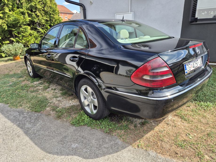 Mercedes-Benz E-klasa 220 CDI, fotografija 18