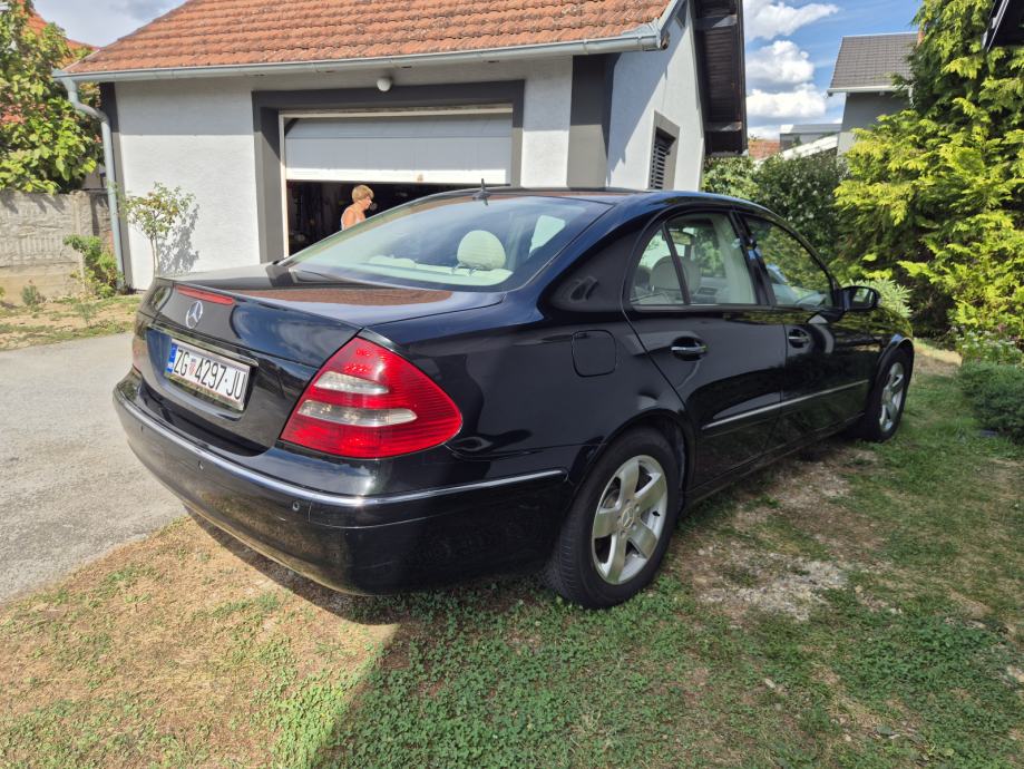 Mercedes-Benz E-klasa 220 CDI, fotografija 20