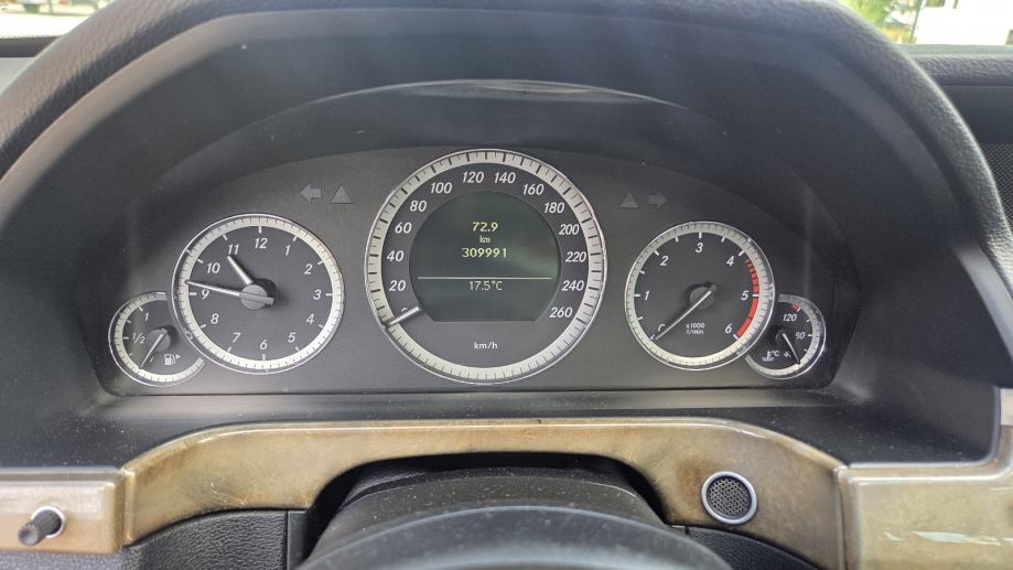 Mercedes-Benz E-klasa 250 CDI, fotografija 4