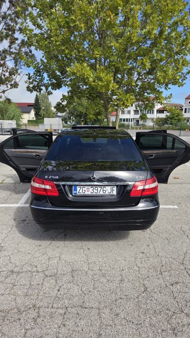 Mercedes-Benz E-klasa 250 CDI, fotografija 12