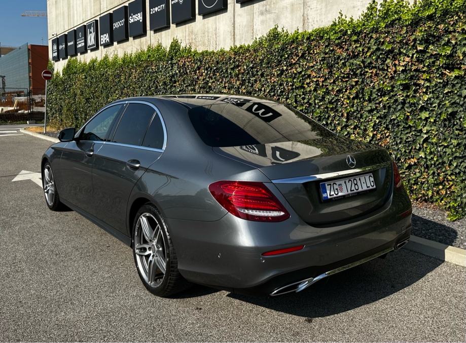 Mercedes-Benz E-klasa 220 D AMG Automatik*360*Navi*Widescreen*, fotografija 6
