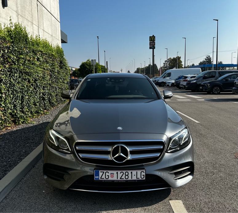 Mercedes-Benz E-klasa 220 D AMG Automatik*360*Navi*Widescreen*, fotografija 2