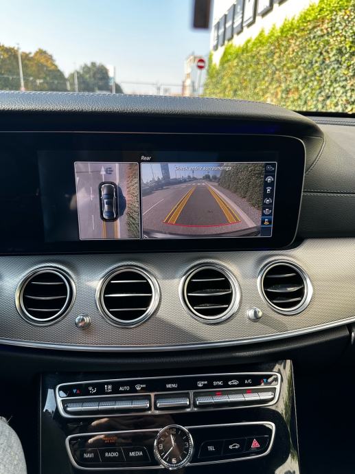 Mercedes-Benz E-klasa 220 D AMG Automatik*360*Navi*Widescreen*, fotografija 14