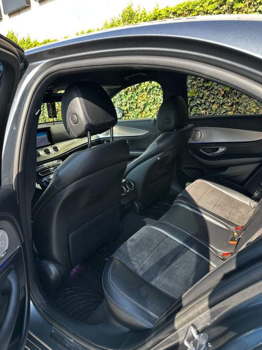 Mercedes-Benz E-klasa 220 D AMG Automatik*360*Navi*Widescreen*, fotografija 11