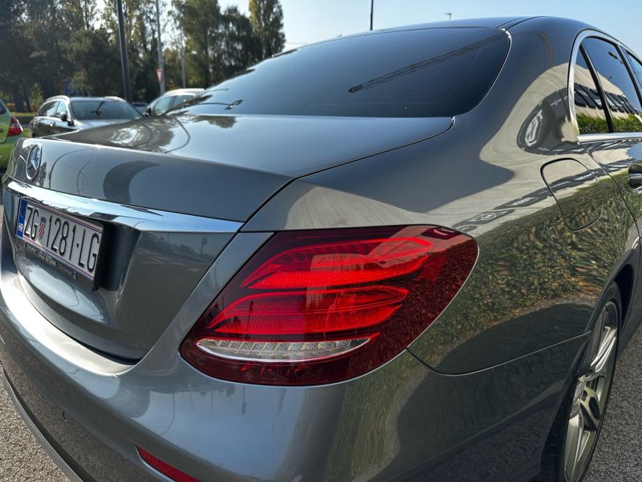 Mercedes-Benz E-klasa 220 D AMG Automatik*360*Navi*Widescreen*, fotografija 18