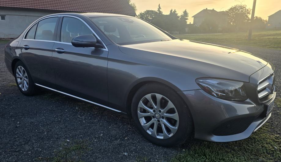 Mercedes-Benz E220D*REGISTRIRAN*9G-auto*F1*360 Kamera*AMB, fotografija 8