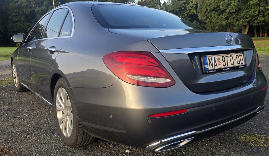 Mercedes-Benz E220D*REGISTRIRAN*9G-auto*F1*360 Kamera*AMB, fotografija 11