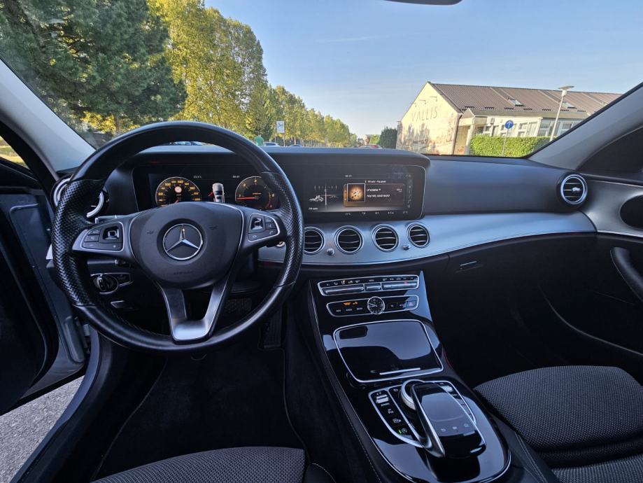 Mercedes-Benz E-klasa 220 D automatik, fotografija 7