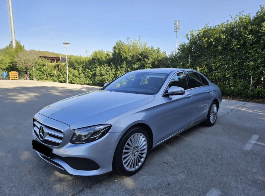 Mercedes-Benz E-klasa 220 D automatik, fotografija 3