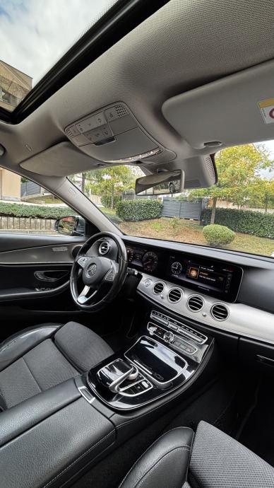 Mercedes-Benz E-klasa 220 D automatik, fotografija 17