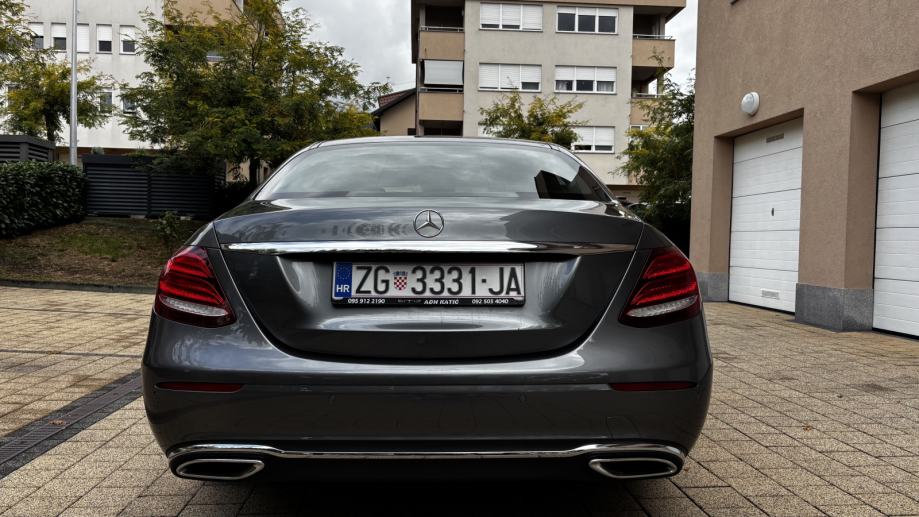 Mercedes-Benz E-klasa 220 D automatik, fotografija 6