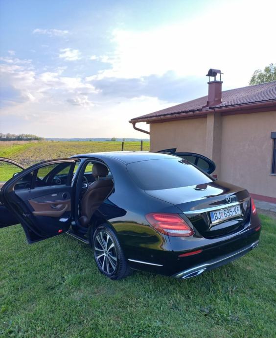 Mercedes-Benz E-klasa 220 d (W213) – Exclusive paket, izuzetno očuvan, fotografija 4