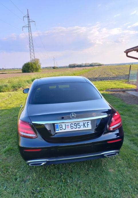 Mercedes-Benz E-klasa 220 d (W213) – Exclusive paket, izuzetno očuvan, fotografija 6