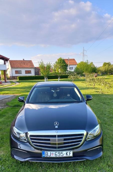 Mercedes-Benz E-klasa 220 d (W213) – Exclusive paket, izuzetno očuvan, fotografija 8