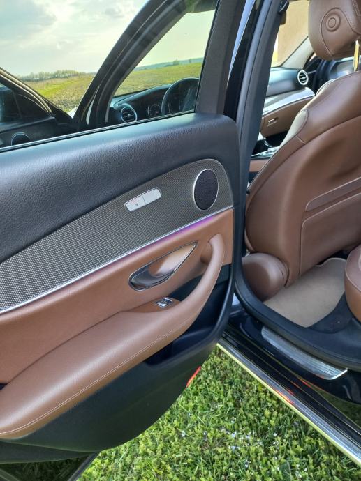 Mercedes-Benz E-klasa 220 d (W213) – Exclusive paket, izuzetno očuvan, fotografija 15