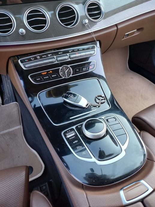 Mercedes-Benz E-klasa 220 d (W213) – Exclusive paket, izuzetno očuvan, fotografija 13