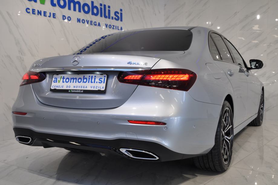 MercedesBenz Eklasa 220d 4MATICAMGMBeam360BSAastoKeyGOWIDE, 2021 god.