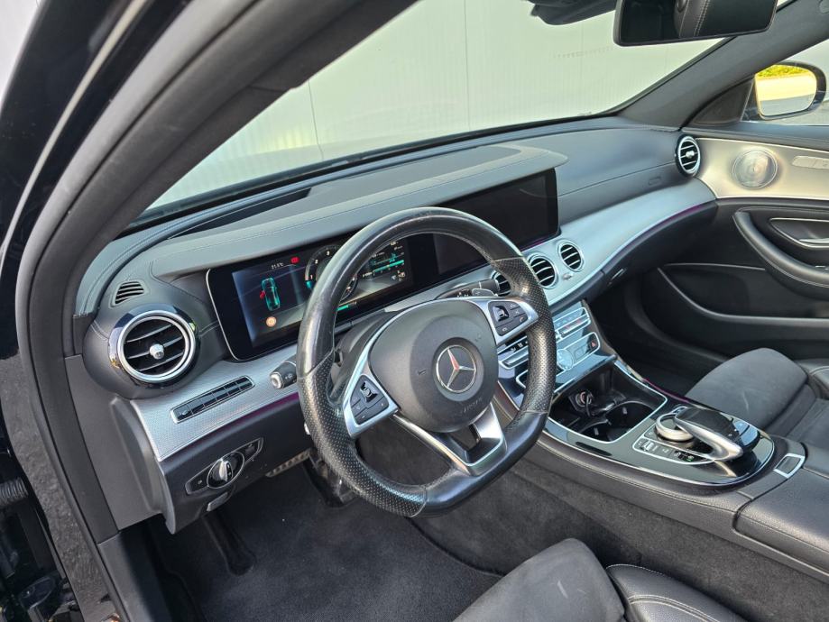 Mercedes-Benz E-klasa 220d AMG, Full Oprema, Top Stanje, Servisna!, fotografija 12