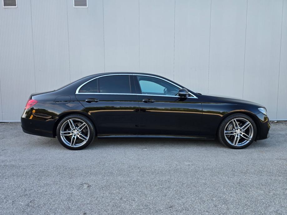 Mercedes-Benz E-klasa 220d AMG, Full Oprema, Top Stanje, Servisna!, fotografija 8