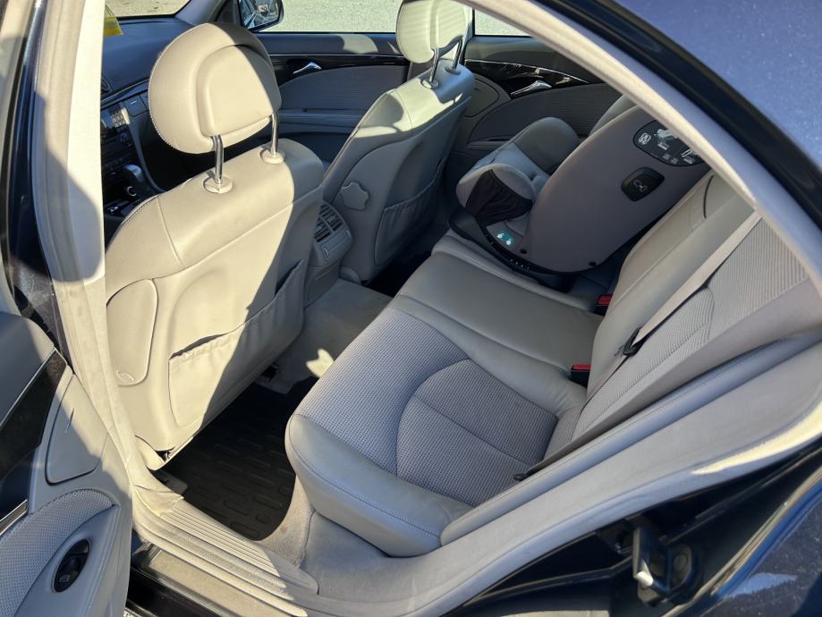 Mercedes-Benz E-klasa W211 270 CDI automatik 182000km AVANTGARDE, fotografija 10