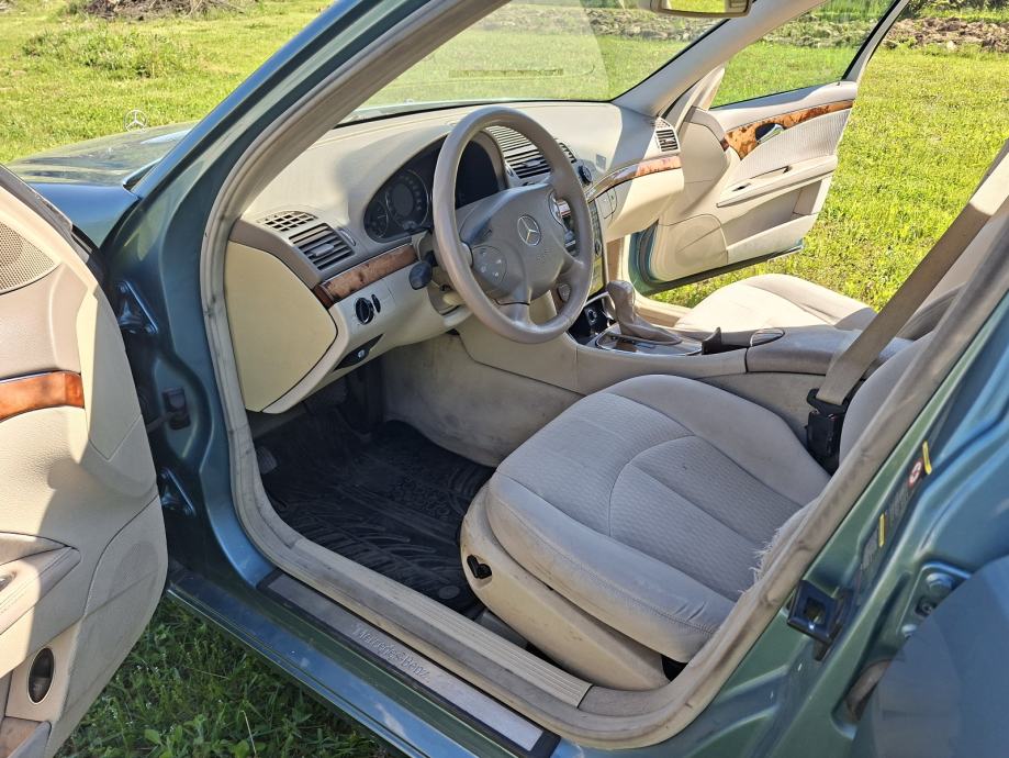 Mercedes-Benz E-klasa 270 CDI, fotografija 9