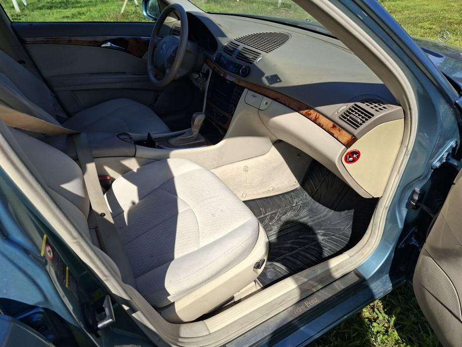Mercedes-Benz E-klasa 270 CDI, fotografija 6