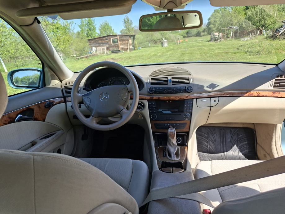Mercedes-Benz E-klasa 270 CDI, pogled izvana - slika 5
