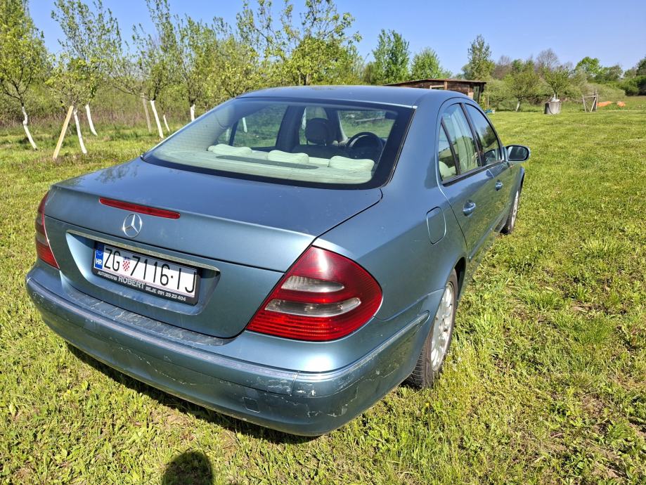 Mercedes-Benz E-klasa 270 CDI, pogled izvana - slika 2