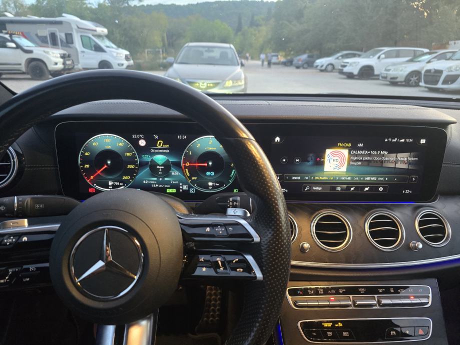 Mercedes-Benz E-klasa 300de AMG x 2, fotografija 3