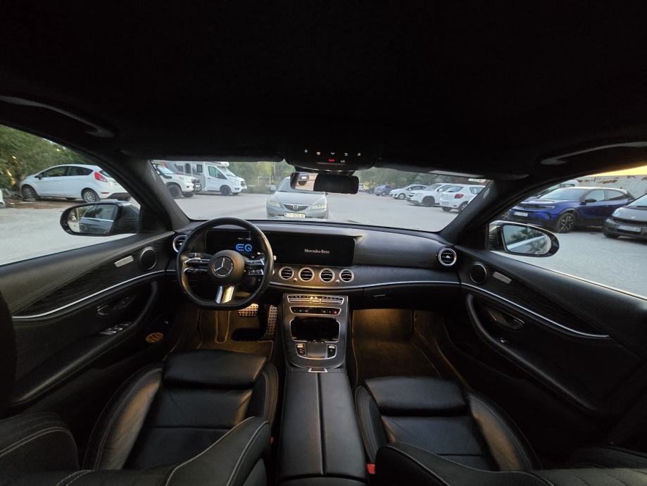 Mercedes-Benz E-klasa 300de AMG x 2, fotografija 12