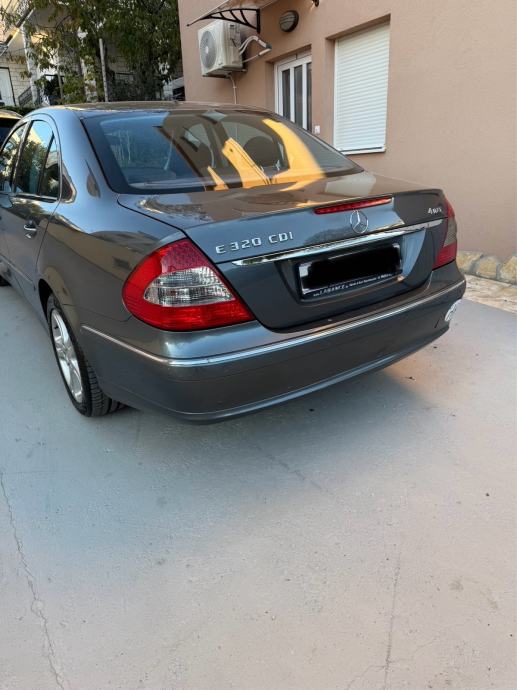 Mercedes-Benz E-klasa 320 CDI 4MATIC automatik, fotografija 6