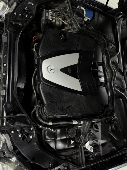 Mercedes-Benz E-klasa 320 CDI 4MATIC automatik, fotografija 11