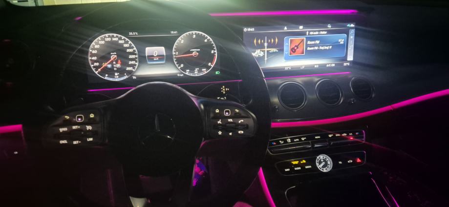 Mercedes-Benz E-klasa AMG-220D automatik., fotografija 18
