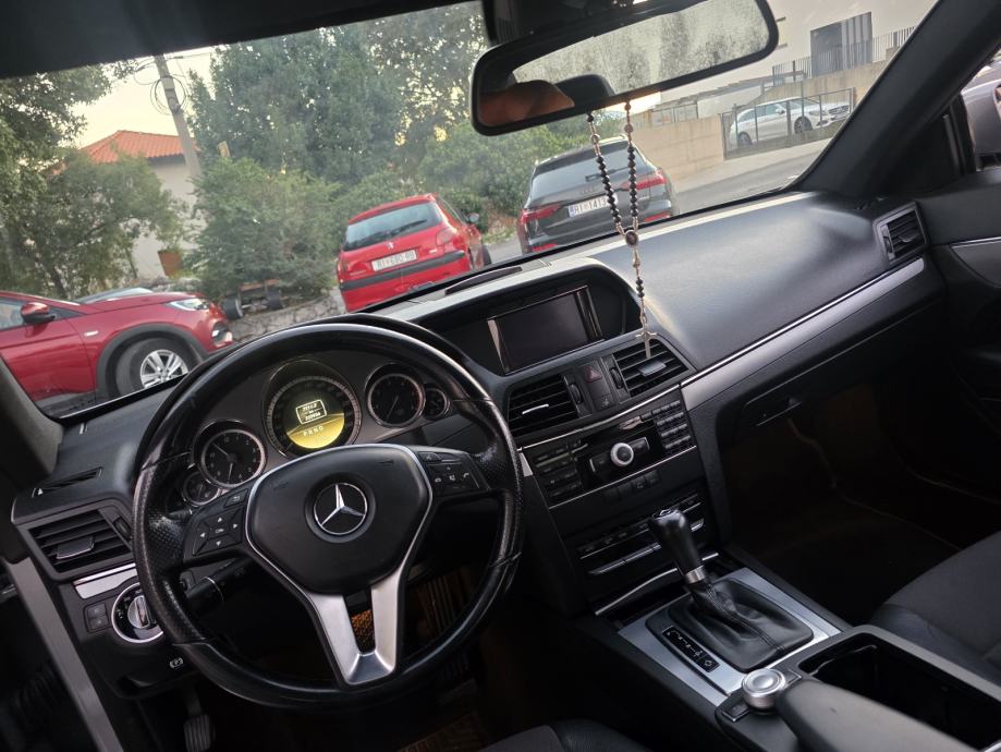 Mercedes-Benz E-klasa Coupe 220 CDI automatik, fotografija 5