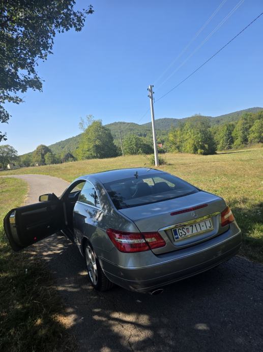 Mercedes-Benz E-klasa Coupe 220 CDI automatik, fotografija 3