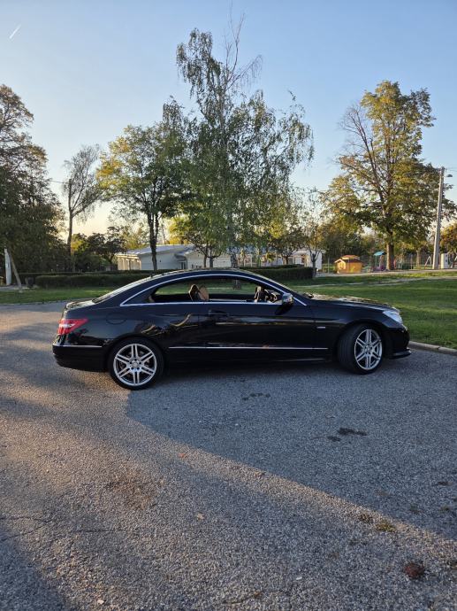 Mercedes-Benz E-klasa Coupe 220 CDI automatik, fotografija 4