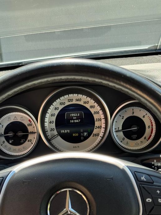 Mercedes-Benz E-klasa Coupe 250, fotografija 6