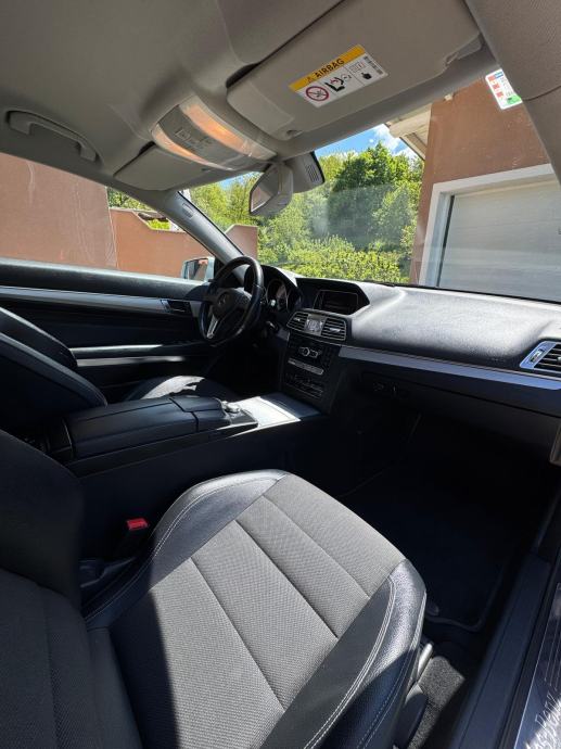 Mercedes-Benz E-klasa Coupe 250, fotografija 8