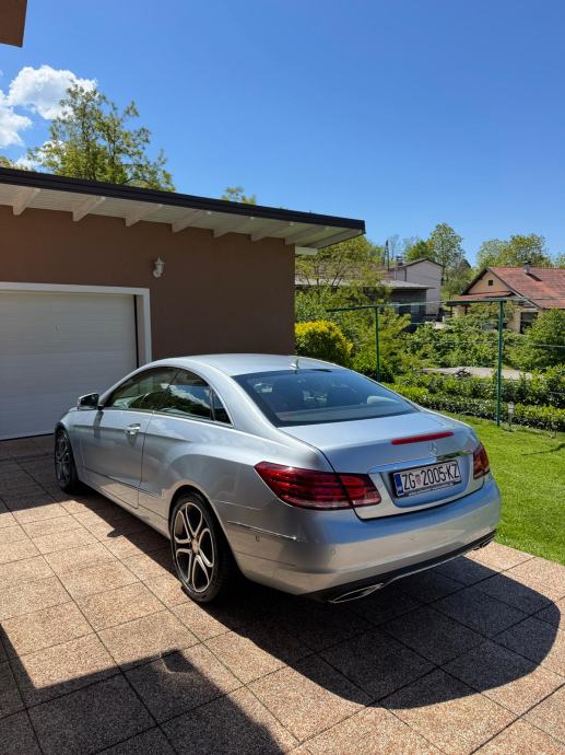 Mercedes-Benz E-klasa Coupe 250, fotografija 11